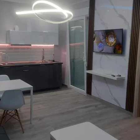 Lily Apartment Komi  Exterior photo